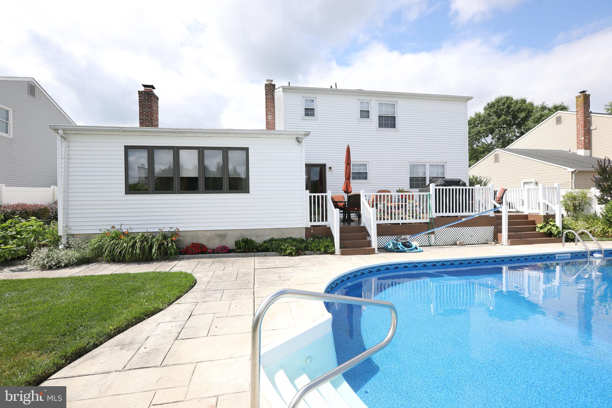10 Euston Road Marlton, NJ 08053 - Photo 2 of 39 Rear Exterior