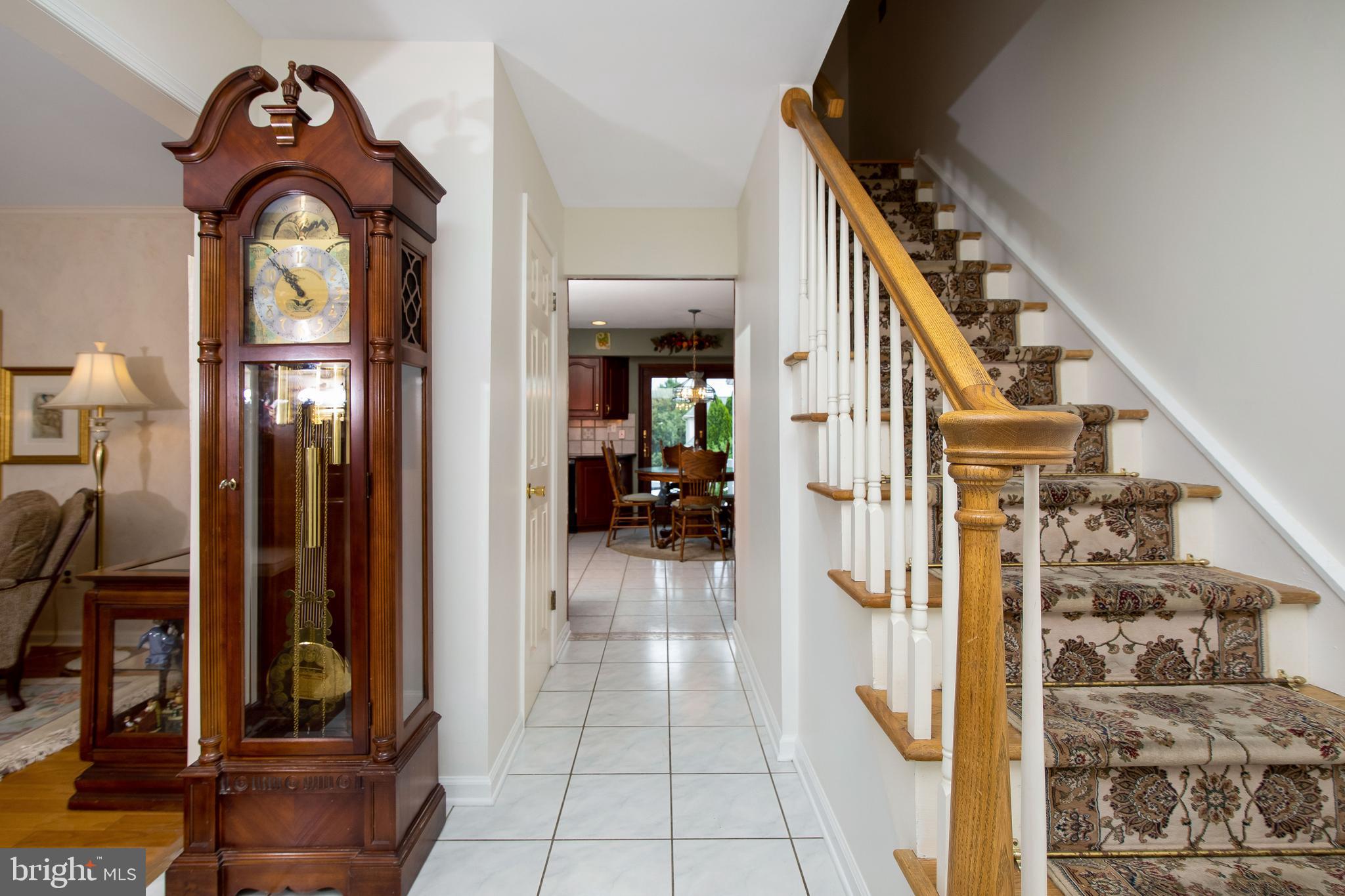 10 Euston Road Marlton, NJ 08053 - Photo 12 of 39 Front Foyer