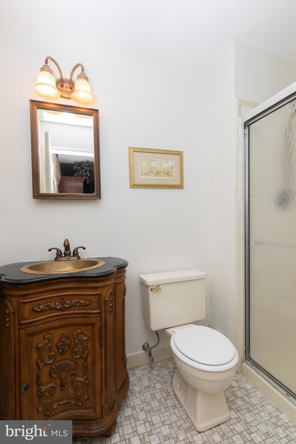 10 Euston Road Marlton, NJ 08053 - Photo 34 of 39 Master Bath