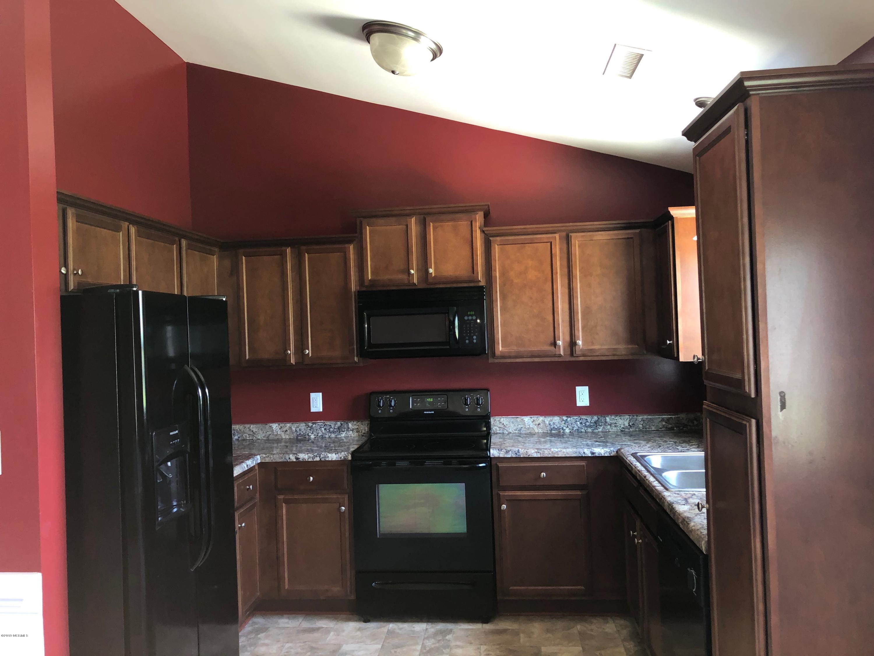 315 Basil Court Hubert, NC 28539 - Photo 3 of 6 IMG-8255
