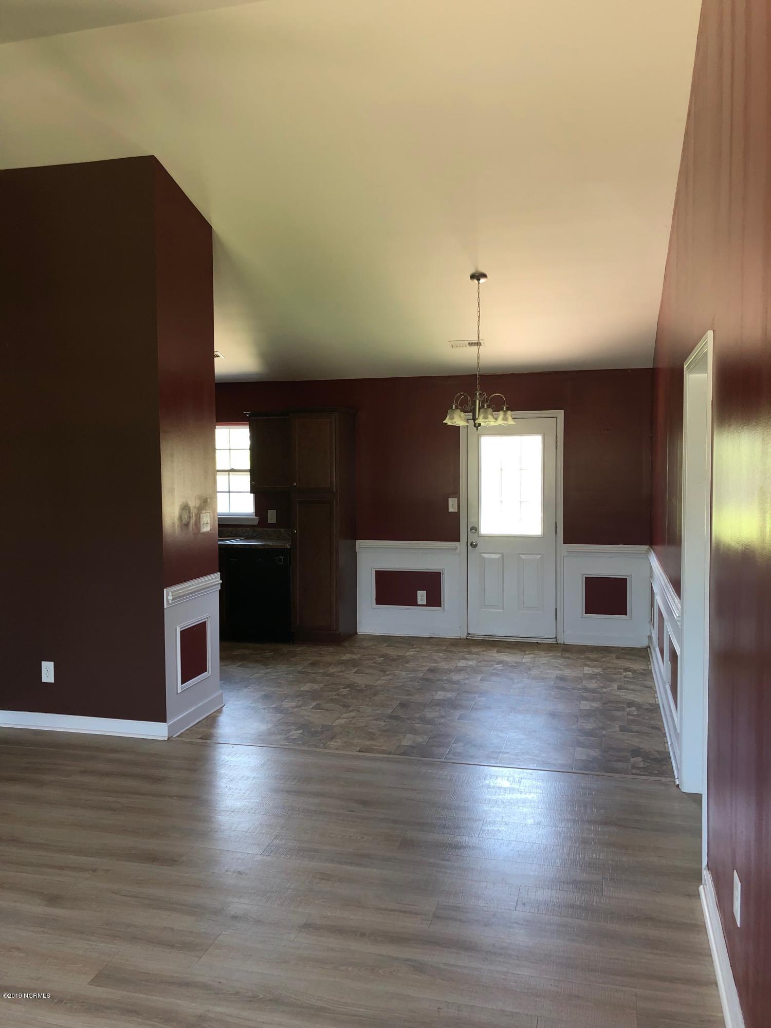 315 Basil Court Hubert, NC 28539 - Photo 4 of 6 IMG-8254