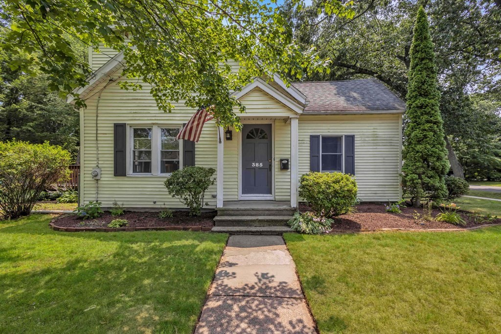 385 Bliss Road Longmeadow, MA 01106 - Photo 1 of 38 Gallery Image 1