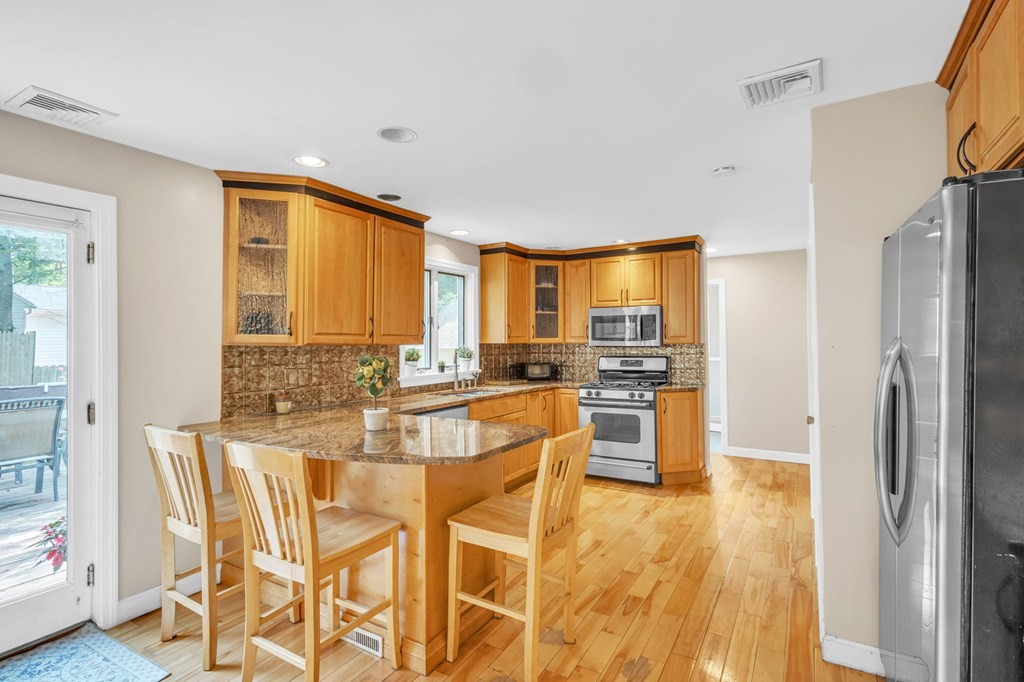 385 Bliss Road Longmeadow, MA 01106 - Photo 13 of 38 Gallery Image 13