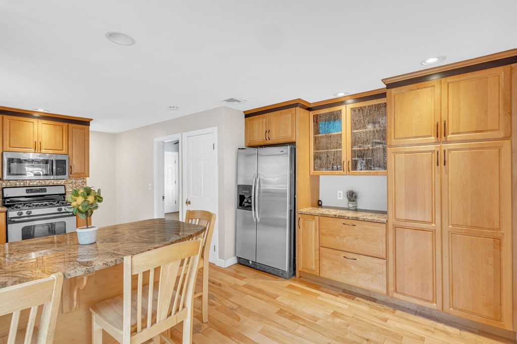 385 Bliss Road Longmeadow, MA 01106 - Photo 15 of 38 Gallery Image 15