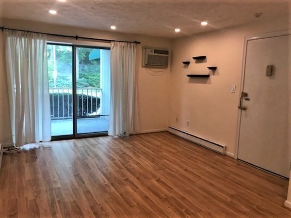 20 Hamilton Road, Unit 101 Arlington, MA 02474 - Photo 3 of 12