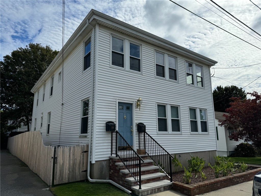 15 Freeborn Street, Unit 2 Newport, RI 02840 - Photo 1 of 27