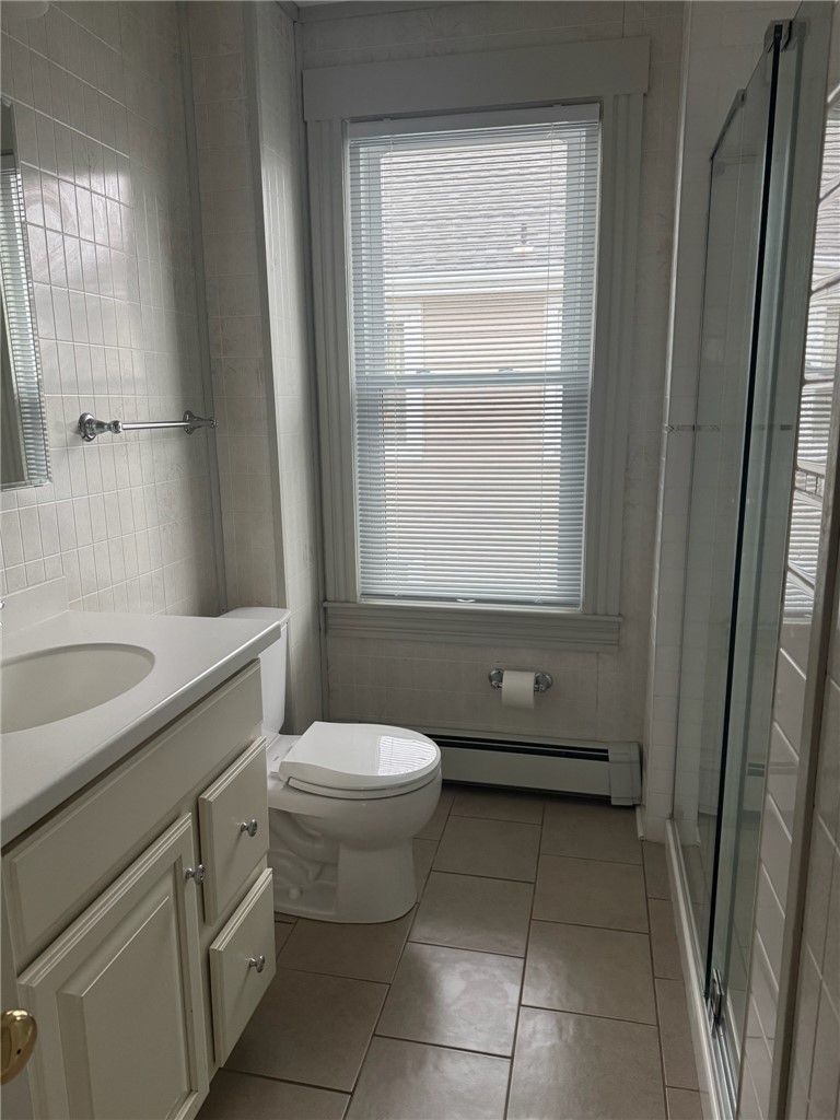 15 Freeborn Street, Unit 2 Newport, RI 02840 - Photo 17 of 27