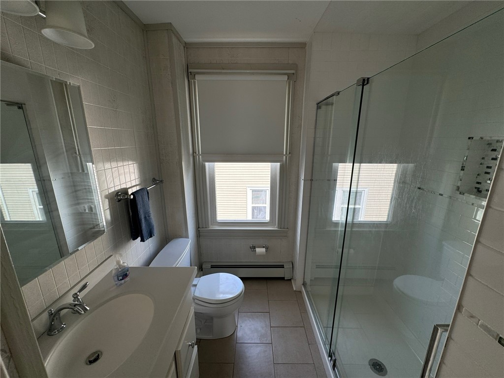 15 Freeborn Street, Unit 2 Newport, RI 02840 - Photo 18 of 27