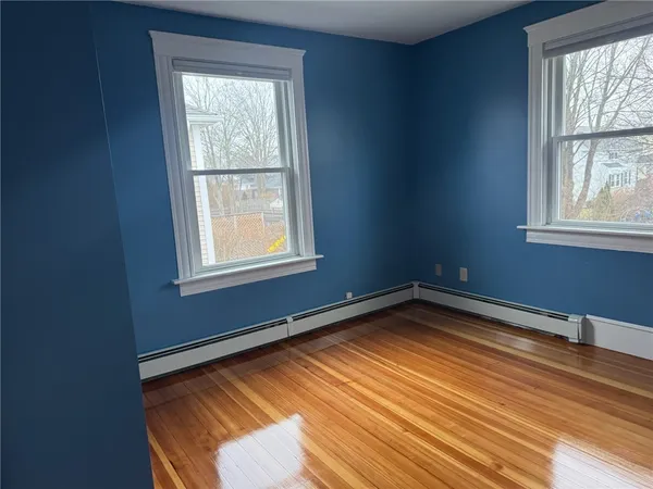 $2,800 | 15 Freeborn Street, Unit 2, Newport, RI 02840