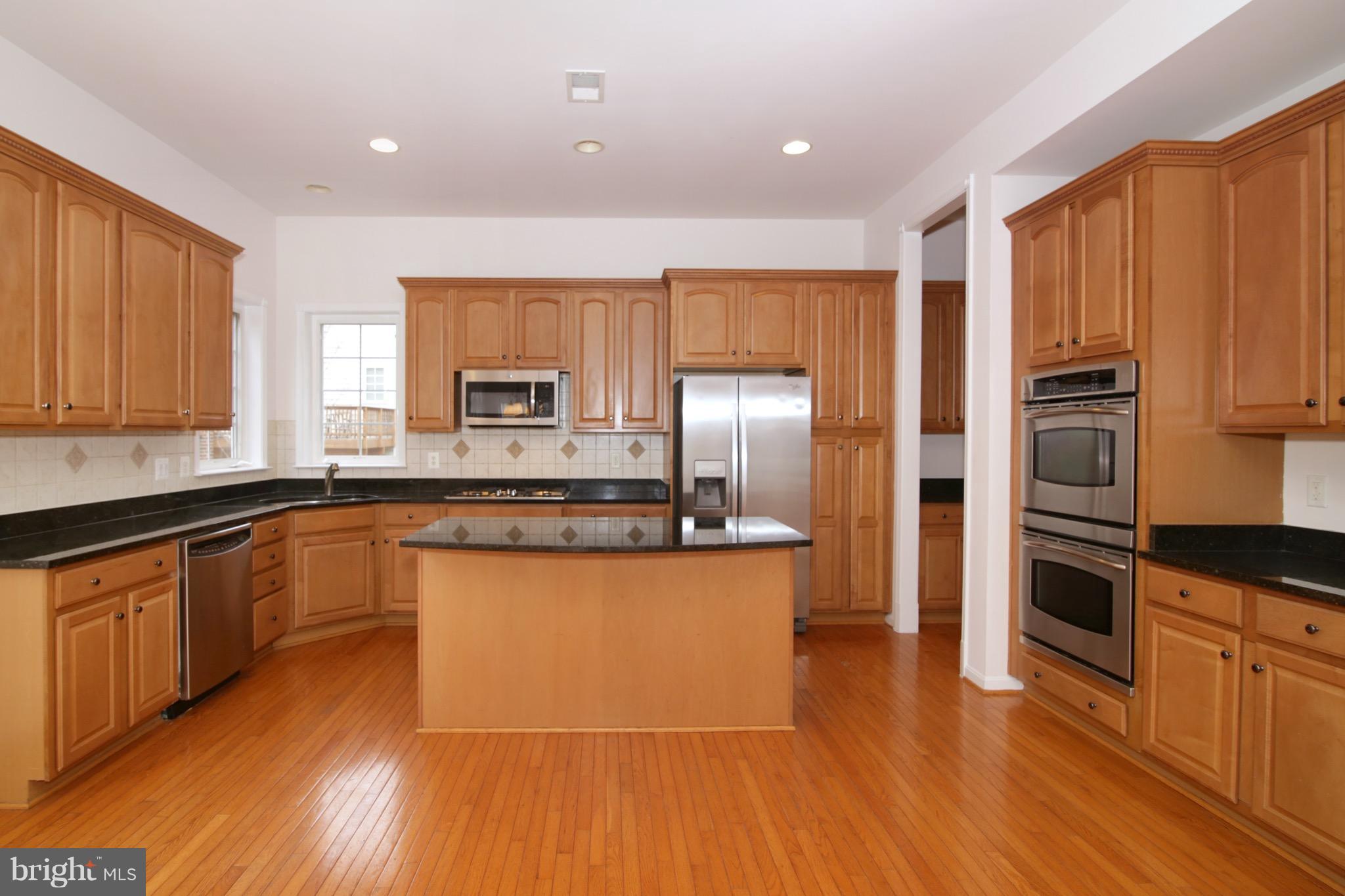 9097 Furey Road Lorton, VA 22079 - Photo 11 of 30 Kitchen