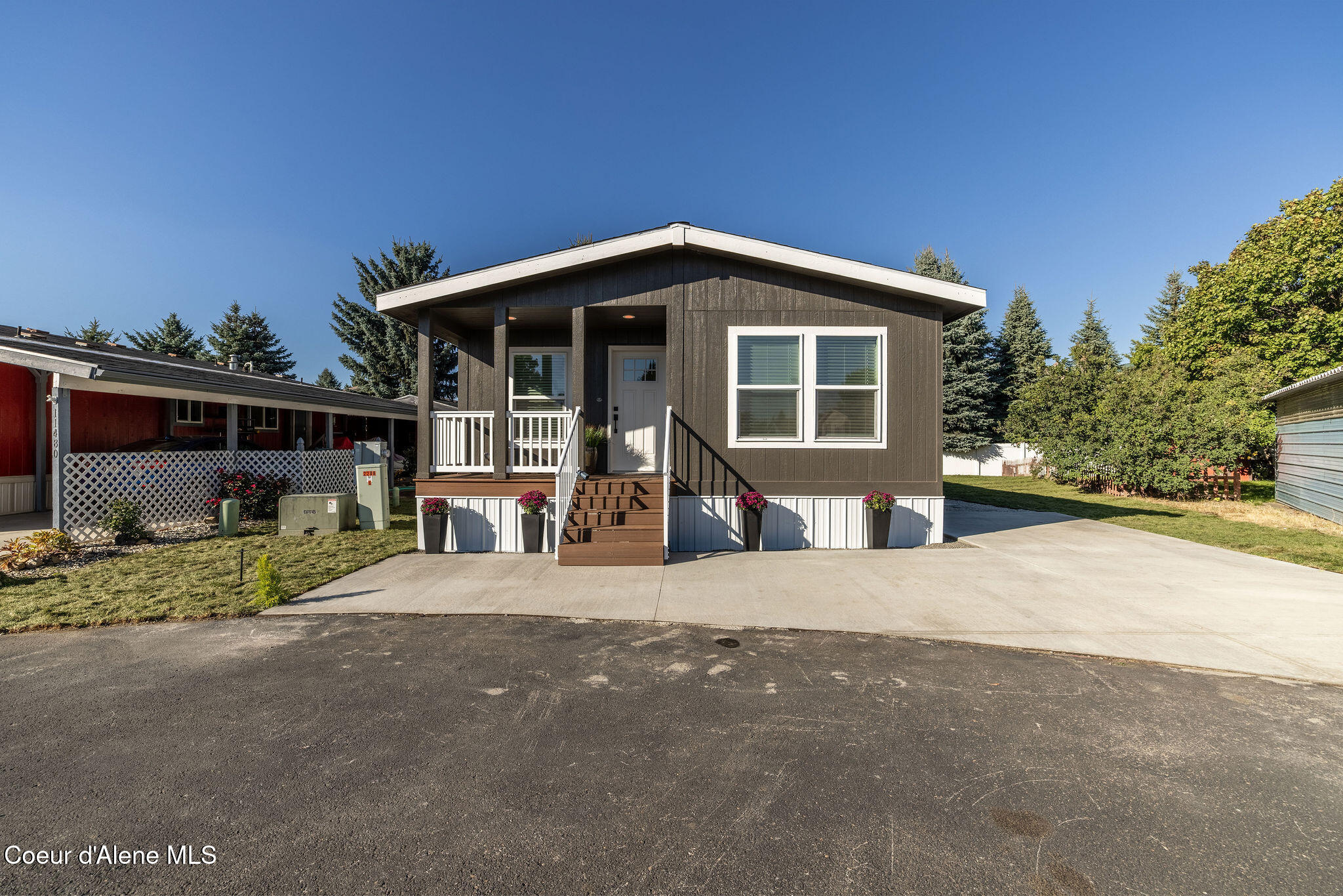 11474 North Alaska Loop Hayden, ID 83835 - Photo 3 of 23 FRONT DOOR ENTRANCE