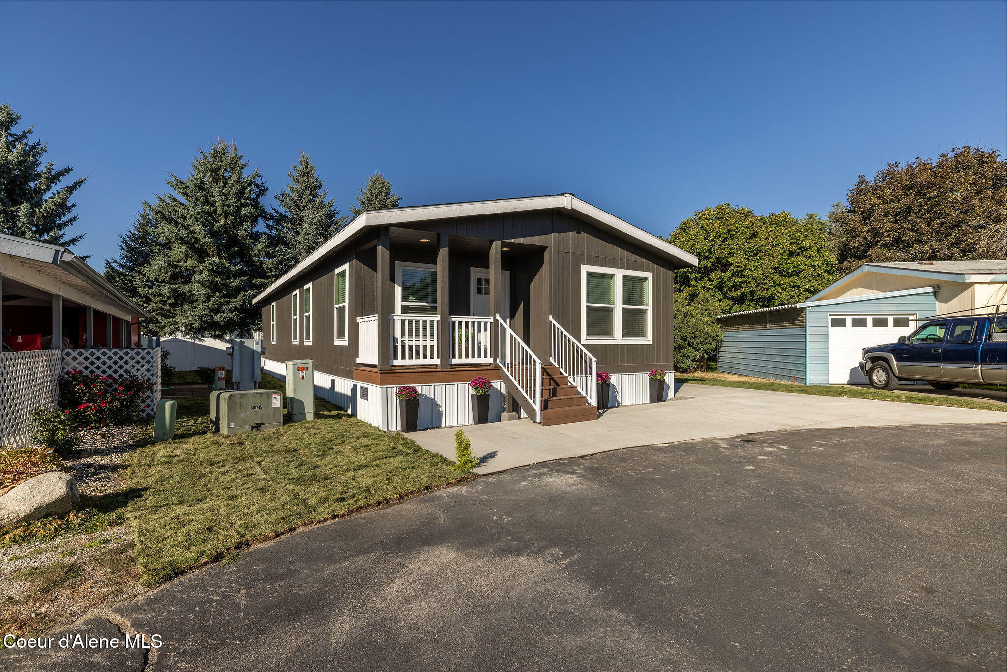 11474 North Alaska Loop Hayden, ID 83835 - Photo 4 of 23 PARKING SPACE