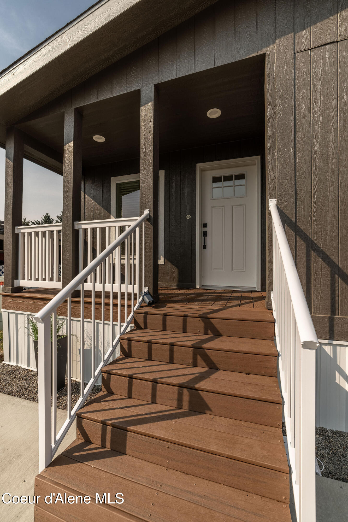11474 North Alaska Loop Hayden, ID 83835 - Photo 5 of 23 BEAUTIFUL FRONT PORCH ENTRY