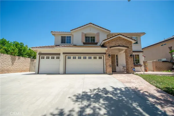 $1,090,000 | 925 Hemingway Drive, Corona, CA 92878