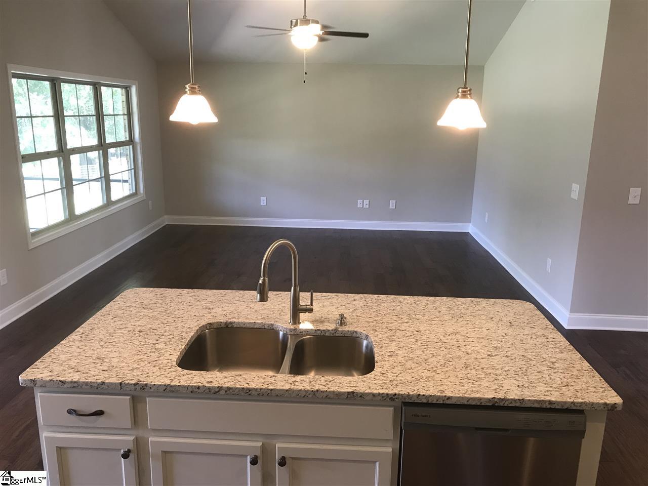 619 East Dateria Way Inman, SC 29349 - Photo 6 of 23 Gallery Image 6