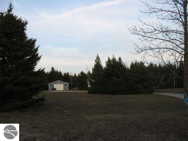 9876 North 7 Road Mesick, MI 49668 - Photo 8 of 13 1688469-7.JPG