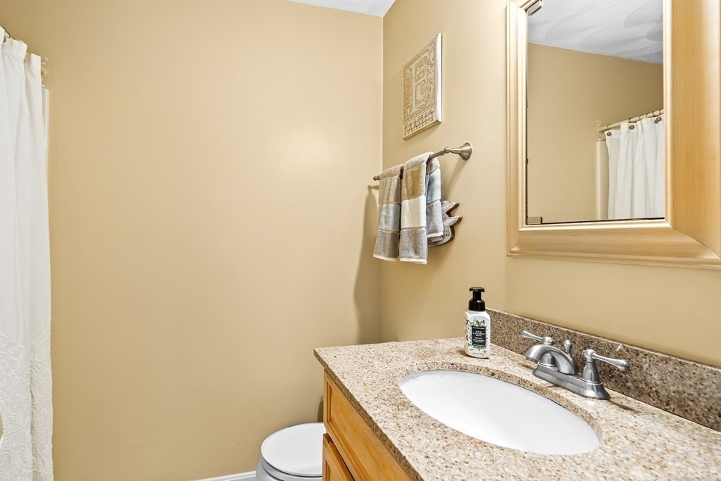 15 Evergreen Road Reading, MA 01867 - Photo 22 of 42 Gallery Image 22
