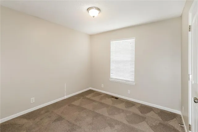 $1,995 | 1410 Northwest High View Drive, Grain Valley, MO 64029