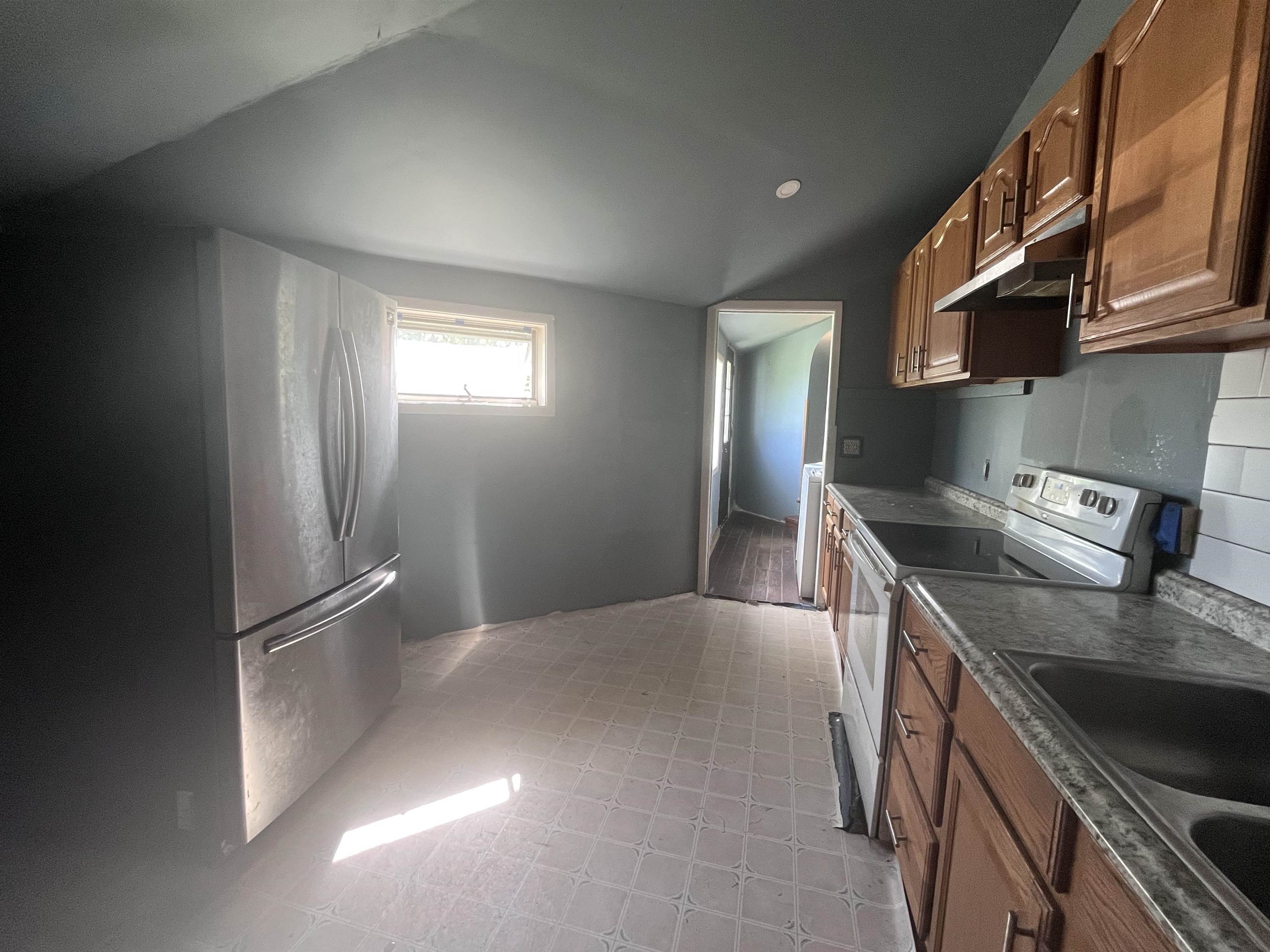 296 George Street Barre, VT 05641 - Photo 4 of 12