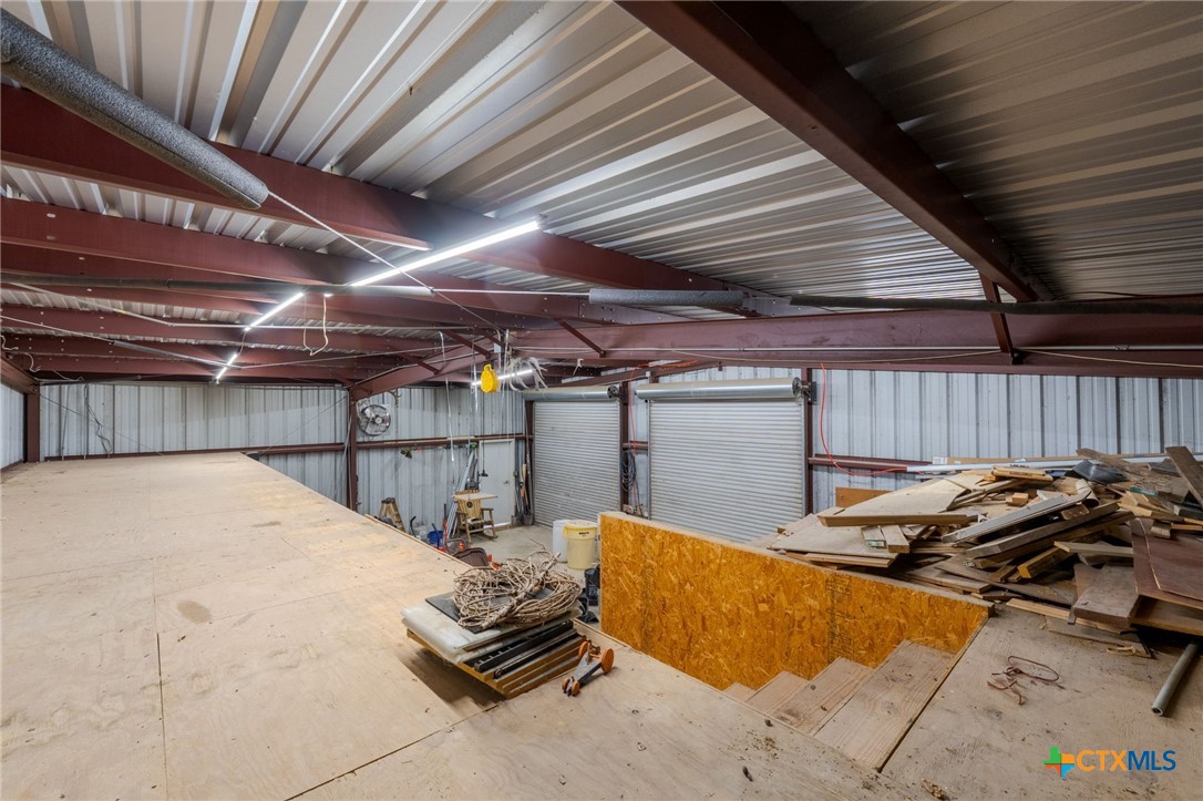 13061 Oakalla Road Killeen, TX 76549 - Photo 28 of 33 a view of a room with gym equipment