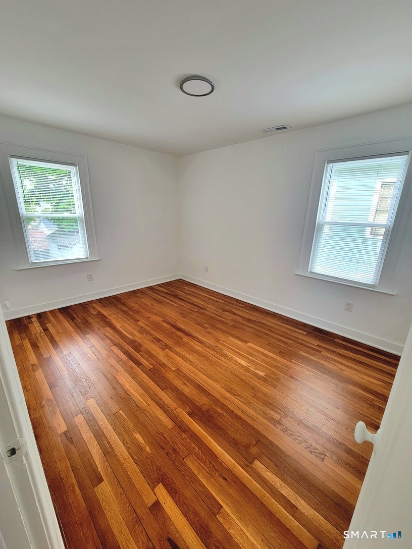 82 Helen Street Hamden, CT 06514 - Photo 12 of 19