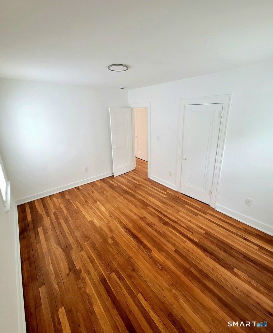 82 Helen Street Hamden, CT 06514 - Photo 13 of 19