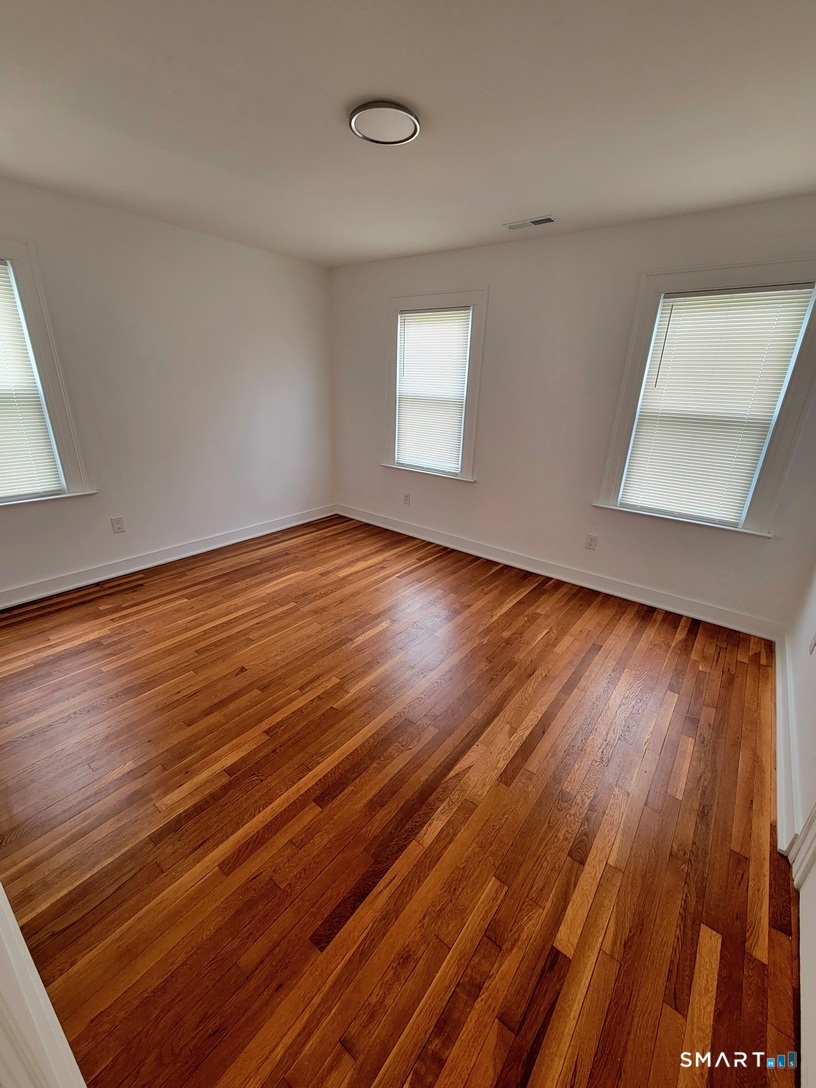 82 Helen Street Hamden, CT 06514 - Photo 14 of 19