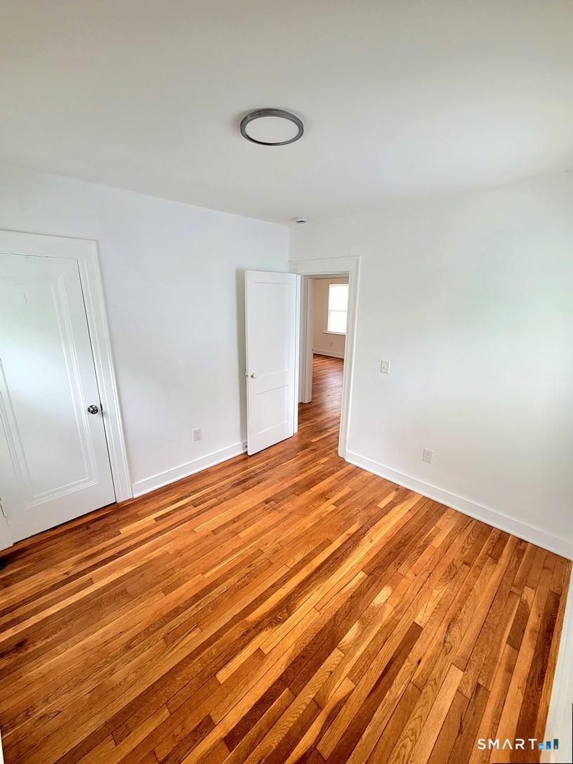 82 Helen Street Hamden, CT 06514 - Photo 17 of 19