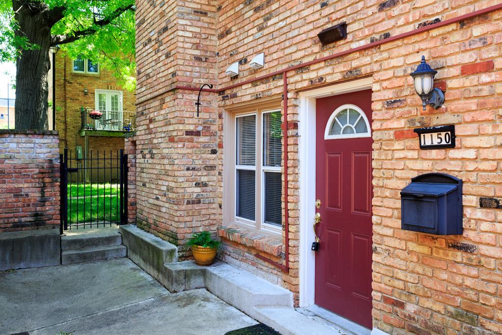 1150 Rue La Chelle Walk, Unit 1150 Creve Coeur, MO 63141 - Photo 1 of 16