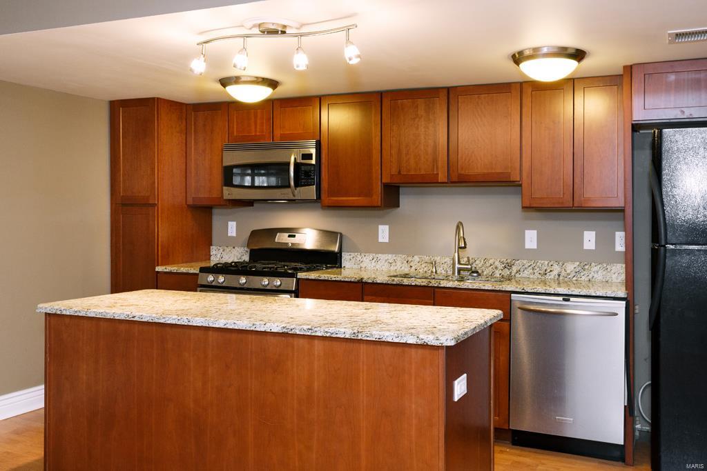 1150 Rue La Chelle Walk, Unit 1150 Creve Coeur, MO 63141 - Photo 3 of 16