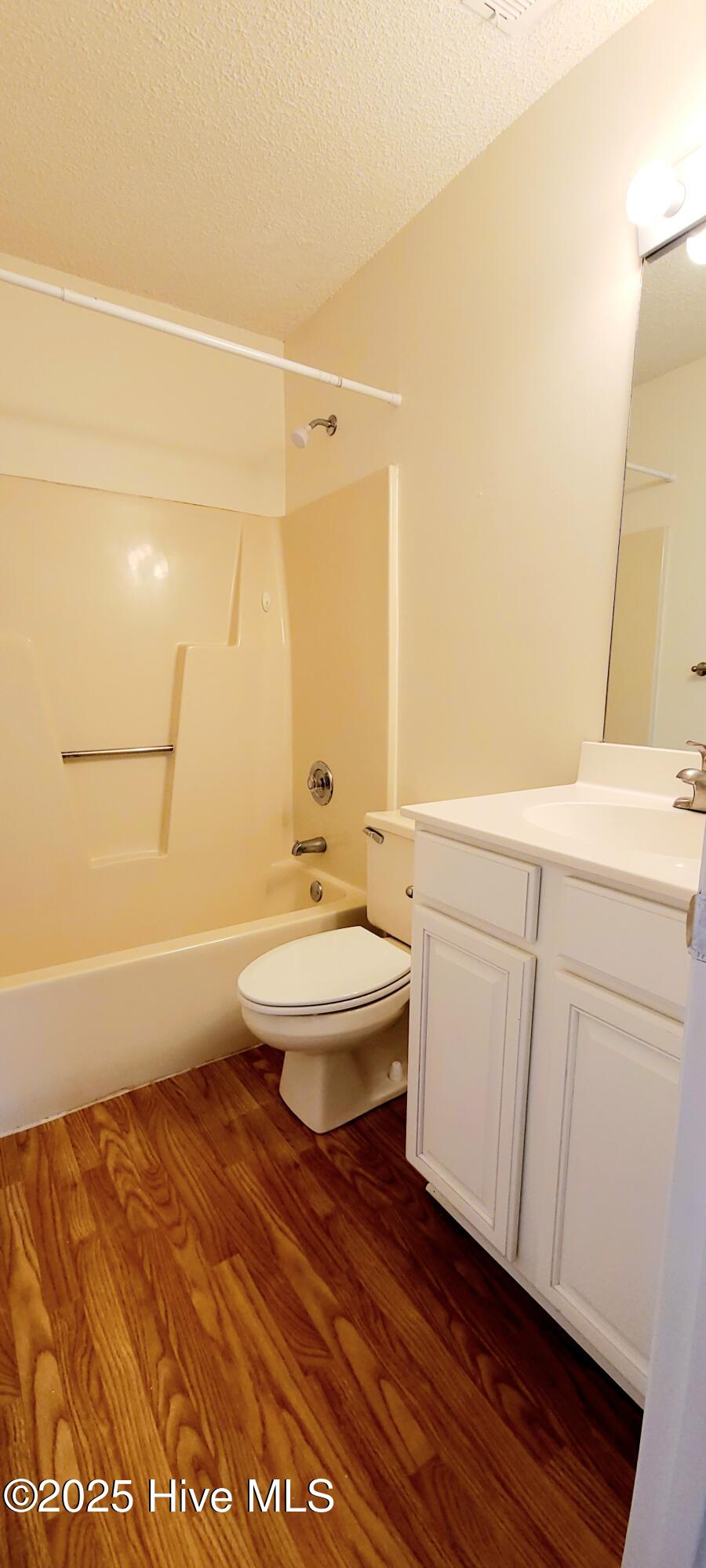 1210 Shipyard Boulevard Wilmington, NC 28412 - Photo 10 of 15 PRIMARY BATH