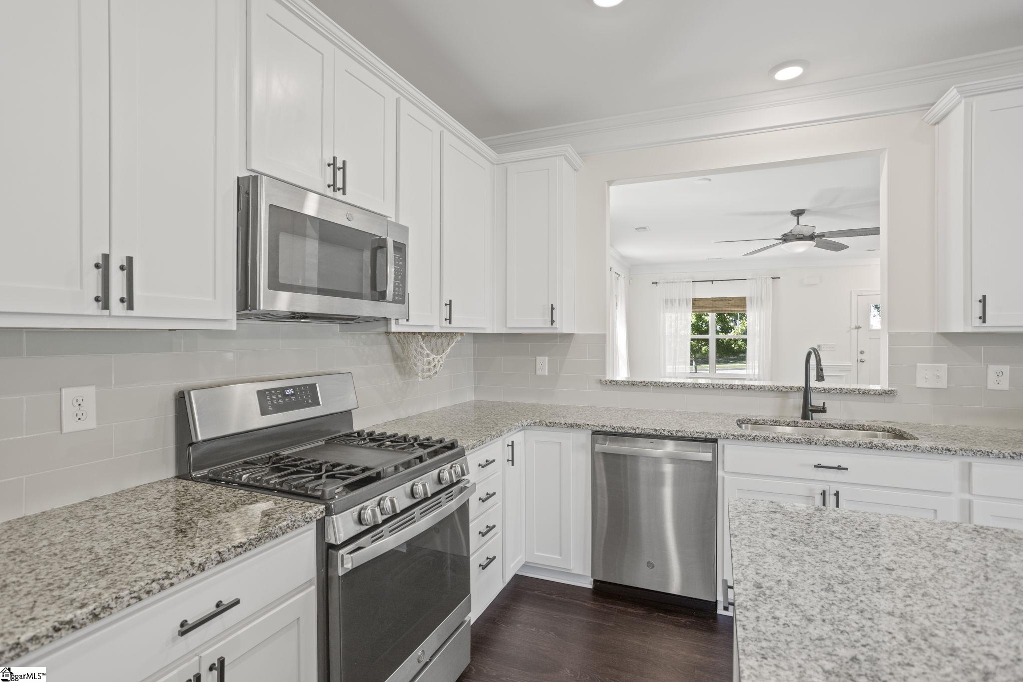 352 Arnold Mill Road Simpsonville, SC 29680 - Photo 15 of 34