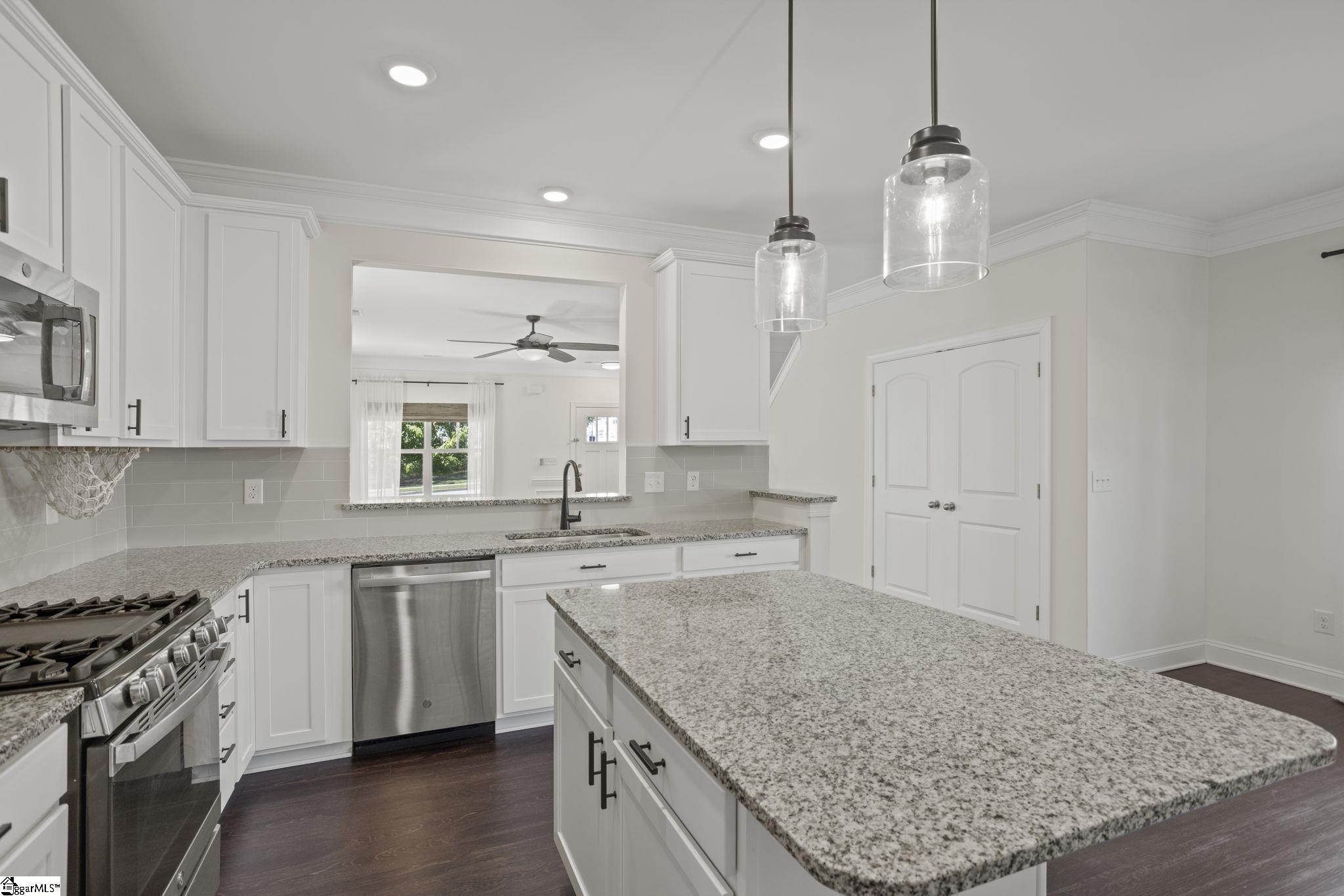 352 Arnold Mill Road Simpsonville, SC 29680 - Photo 16 of 34