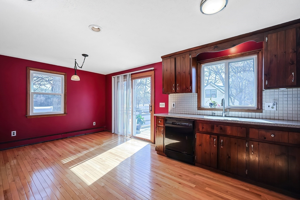 5 Hemlock Road Wrentham, MA 02093 - Photo 8 of 32 Gallery Image 8
