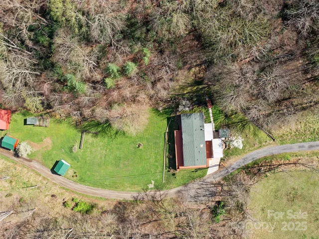 $294,000 | 469 Hensley Branch, Burnsville, NC 28714