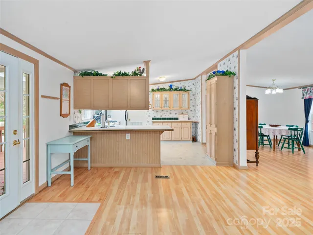 $294,000 | 469 Hensley Branch, Burnsville, NC 28714