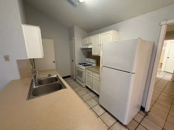$1,475 | 3105 Oak Rock, Spring, TX 77373
