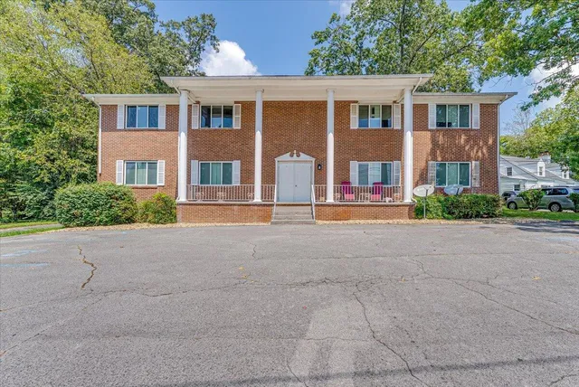 $620,000 | 5511 Colonial Circle, Knoxville, TN 37918