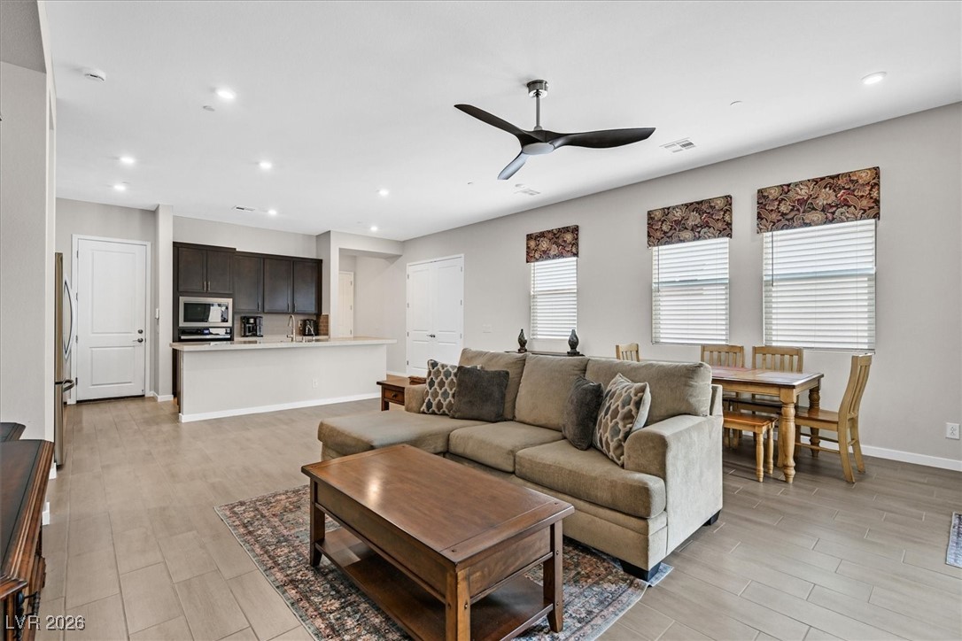 834 Eaton Falls Street Henderson, NV 89011 - Photo 7 of 34