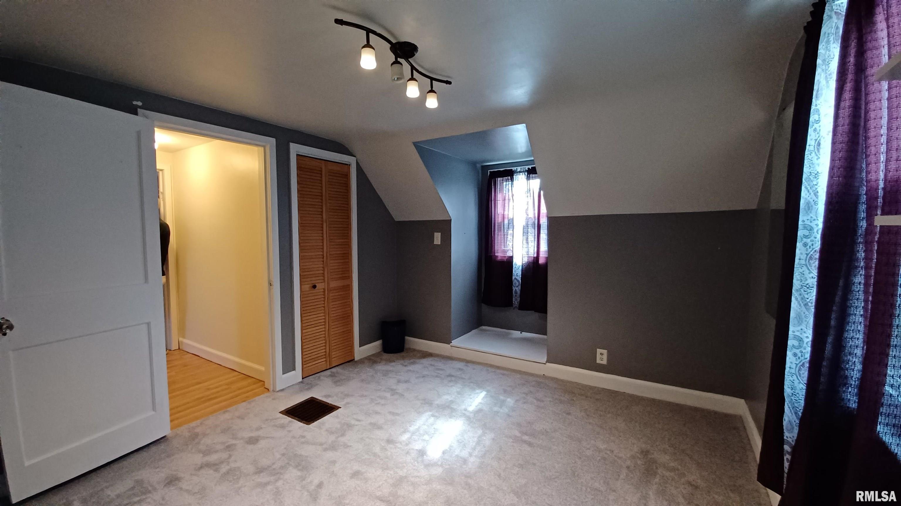 2355 Chancy Street Clinton, IA 52732 - Photo 17 of 23 Gallery Image 17