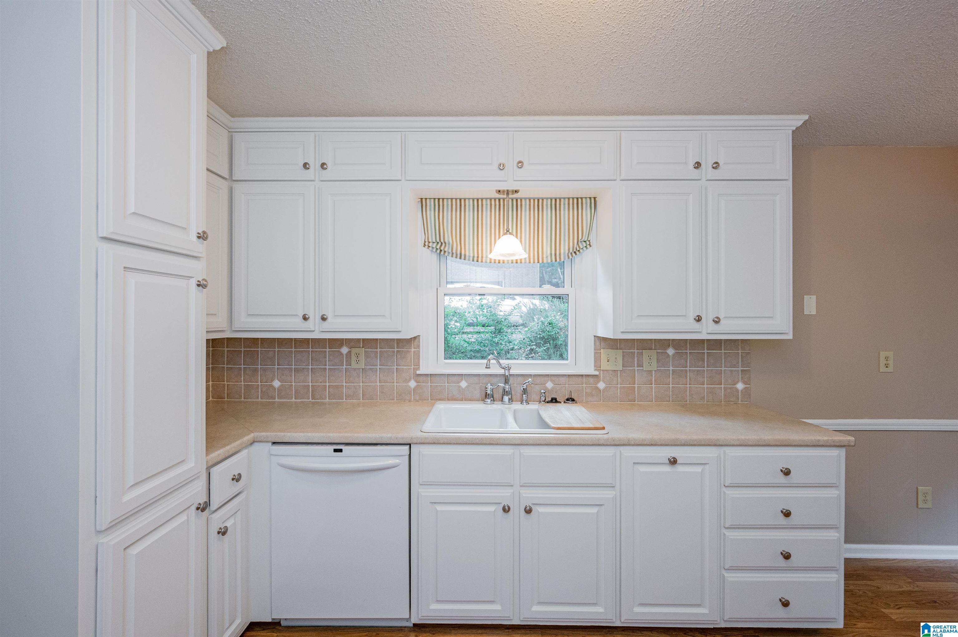 3589 Brookfield Road Birmingham, AL 35226 - Photo 12 of 50