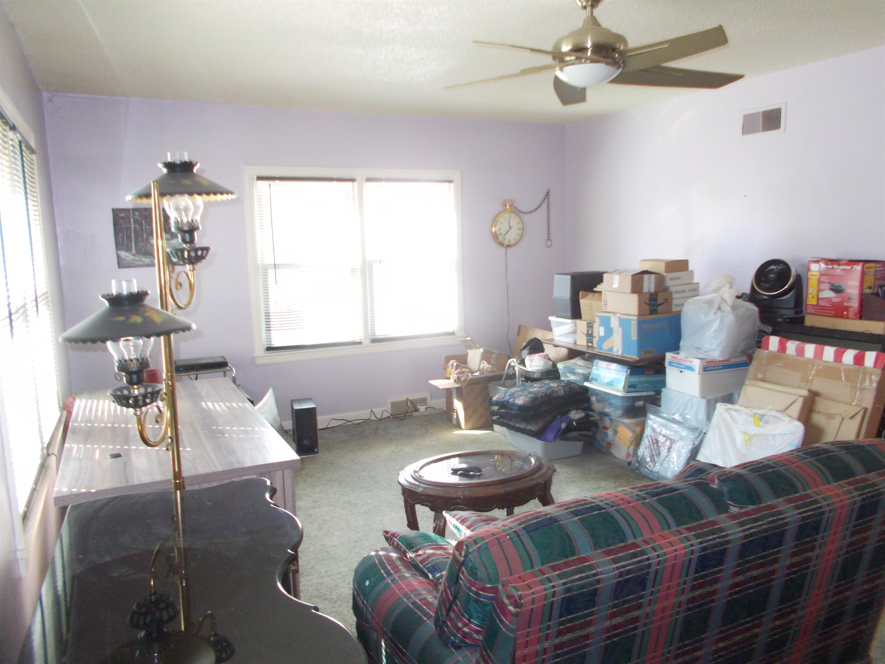 954 North Ball Road Memphis, TN 38106 - Photo 2 of 25 a view of a dining room with furniture