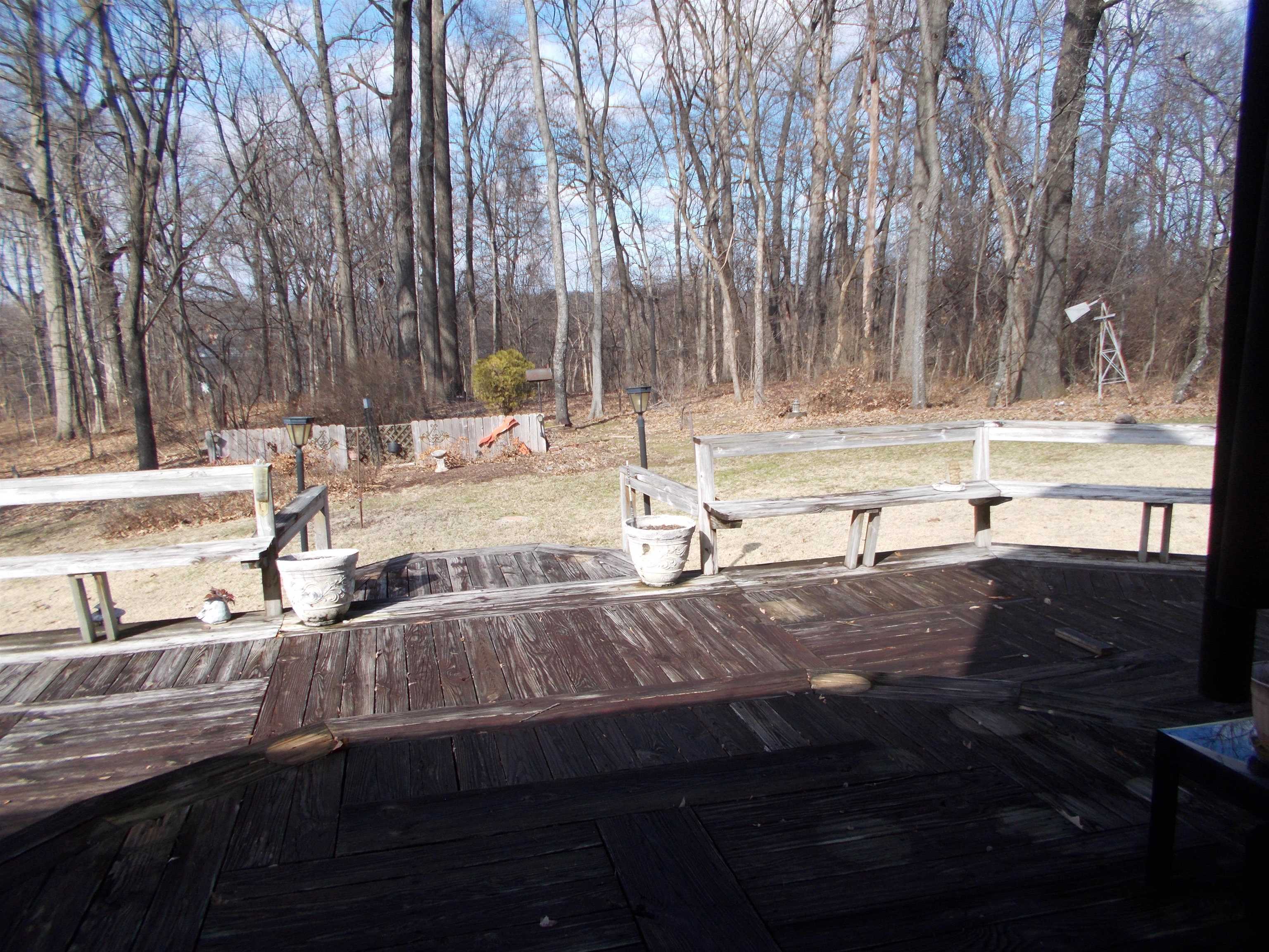 954 North Ball Road Memphis, TN 38106 - Photo 23 of 25 a view of a yard with trees