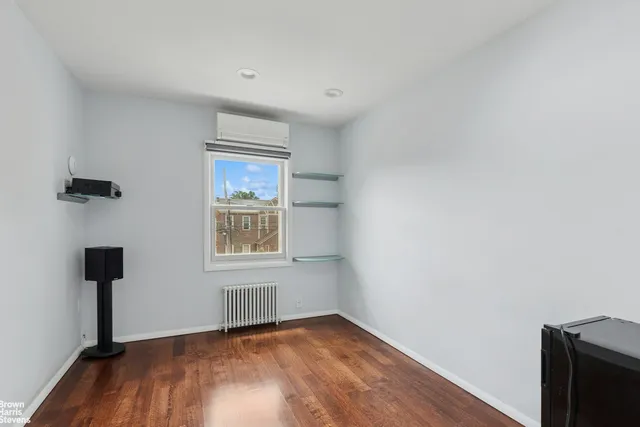 $1,515,000 | 82-11 Penelope Avenue | Middle Village