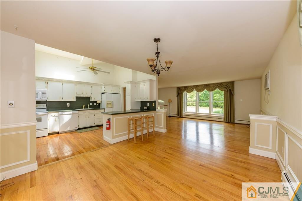 42 West Valley Brook Road Long Valley, NJ 07853 - Photo 13 of 36 Gallery Image 13