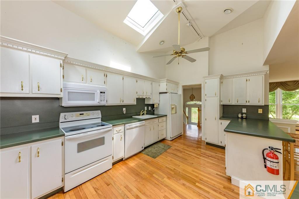 42 West Valley Brook Road Long Valley, NJ 07853 - Photo 15 of 36 Gallery Image 15