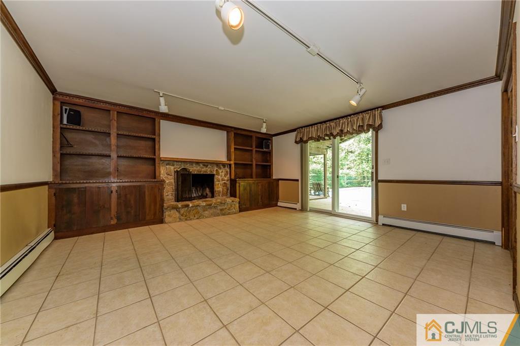 42 West Valley Brook Road Long Valley, NJ 07853 - Photo 3 of 36 Gallery Image 3