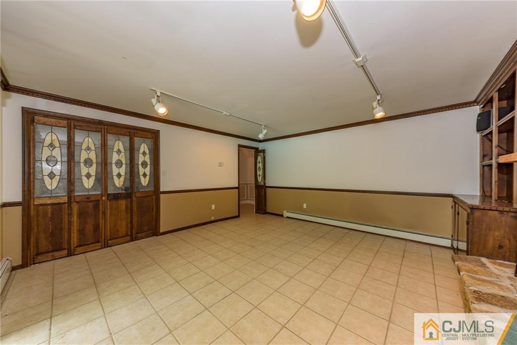 42 West Valley Brook Road Long Valley, NJ 07853 - Photo 5 of 36 Gallery Image 5