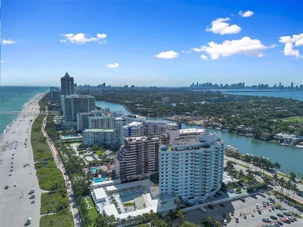 $950,000 | 5255 Collins Avenue, Unit 5D, Miami Beach, FL 33140