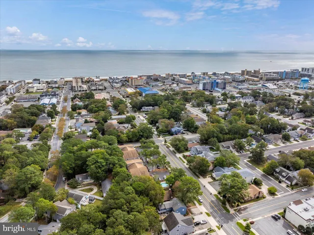 $300,000 | 404 141st Street, Unit 19, Ocean City, MD 21842